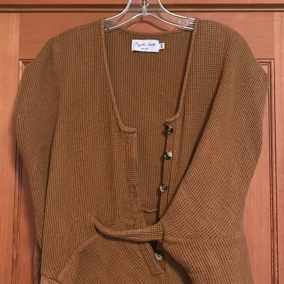 RUJUTA SHETH | VENUS JUMPER - EARTH *Rare* - Picture 8 of 12